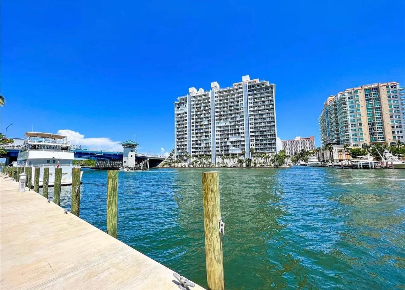 Galleryone Doubletree Hilton Gc Turtle Cove Форт Лодърдейл Екстериор снимка